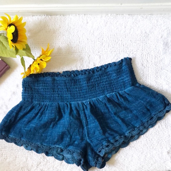 Rip Curl Pants - Rip Curl Blue Smocked Crochet Trim Beach Shorts M